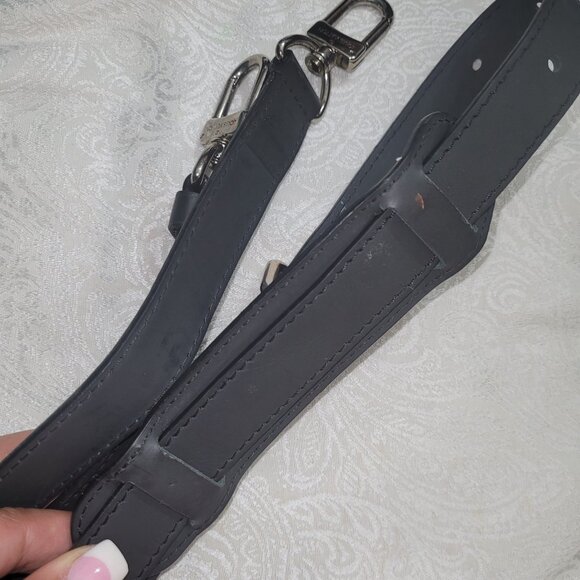 LOUIS VUITTON LARGE/THICK/ BAG CROSSBODY/SHOULDER STRAP 47.5 INCHES - Picture 9 of 13